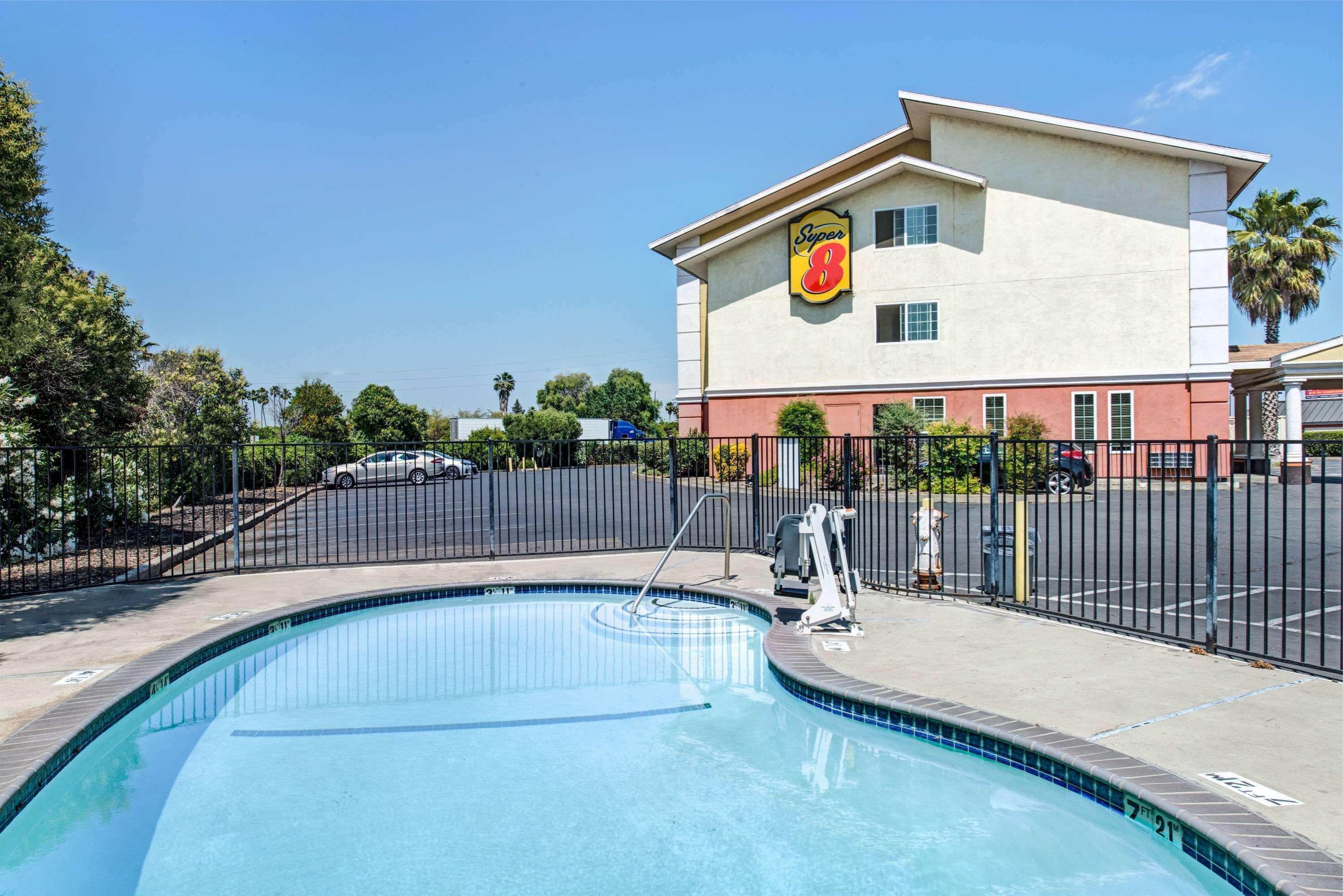 Готель Super 8 By Wyndham Sacramento/Florin Rd Freeport Екстер'єр фото